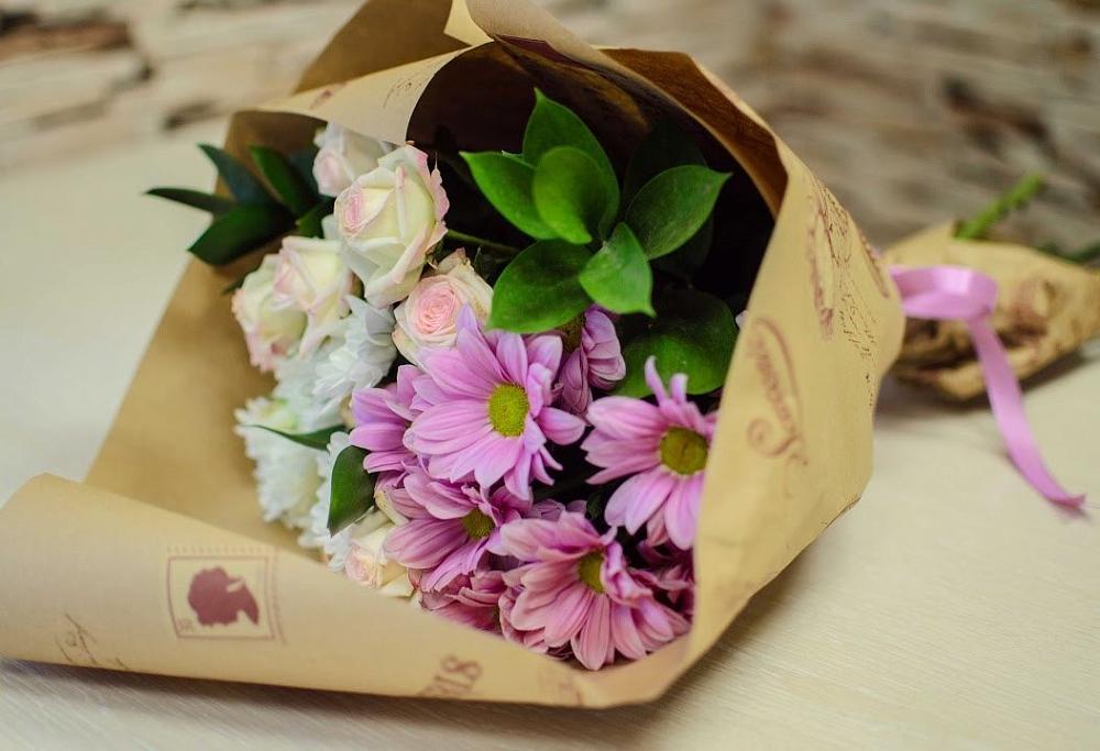 Букет цветов из: Розы и Хризантемы в Тоннельном