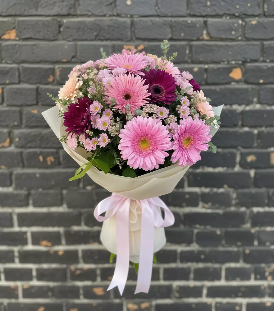 Букет цветов из: Герберы и Хризантемы в Тоннельном