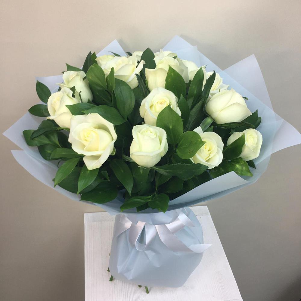 Букет 15 Белых роз Проуд в Тоннельном