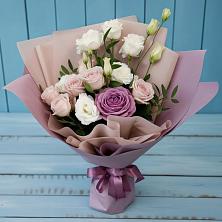 Букет цветов из:  Розы и Лизиантусы в Тоннельном