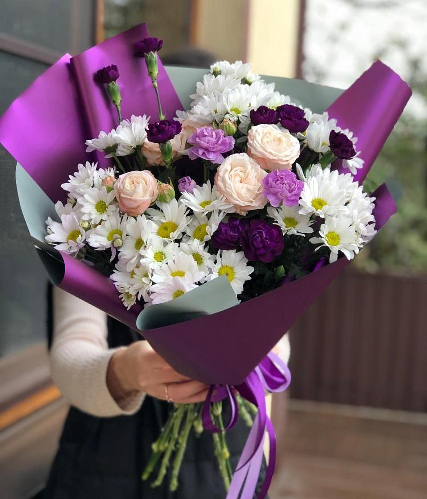 Букет цветов из: Хризантемы, Гвоздики и Розы в Тоннельном