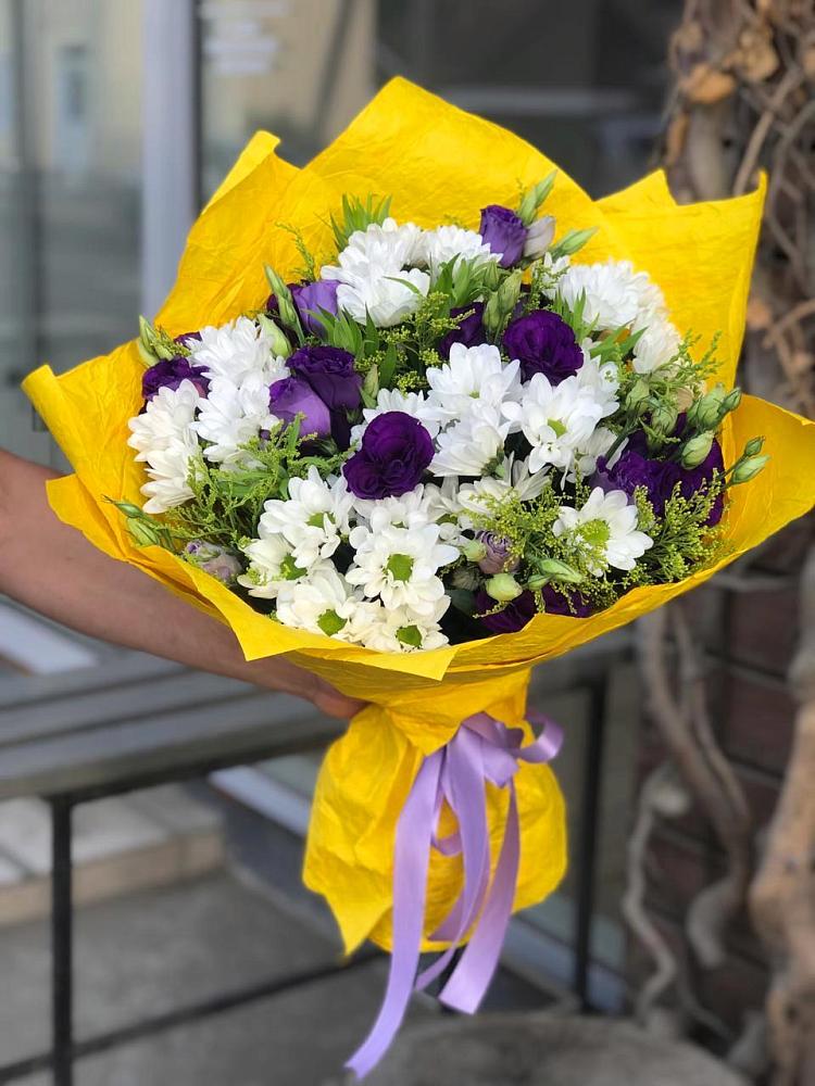 Букет цветов из: Ирисы, Хризантемы и Ромашки в Тоннельном