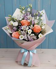 Букет цветов из:  Лизиантусы, Розы, Альстромерии и Гипсофила в Тоннельном