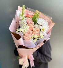 Букет цветов из:  Хризантемы и Розы в Тоннельном