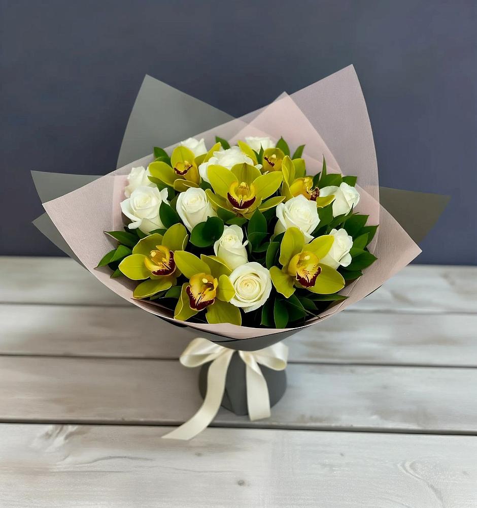 Букет цветов из: Орхидеи и Розы в Тоннельном