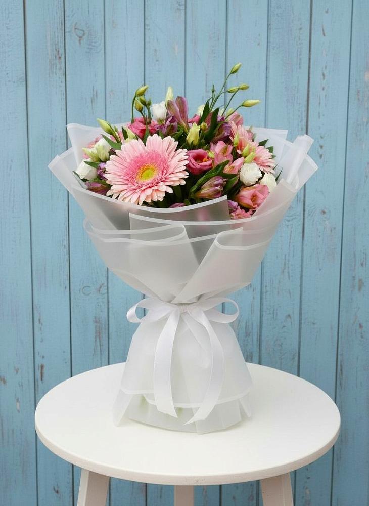 Букет цветов из: Герберы, Альстромерии и Лизиантусы в Тоннельном