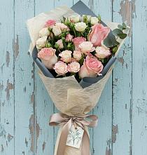 Букет цветов из:  Розы #REPLACE_PRED# Тоннельном